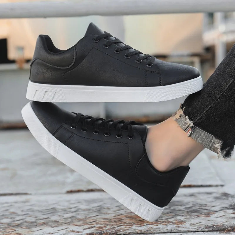 Men's Lace-Up Low Top Leather Sneakers