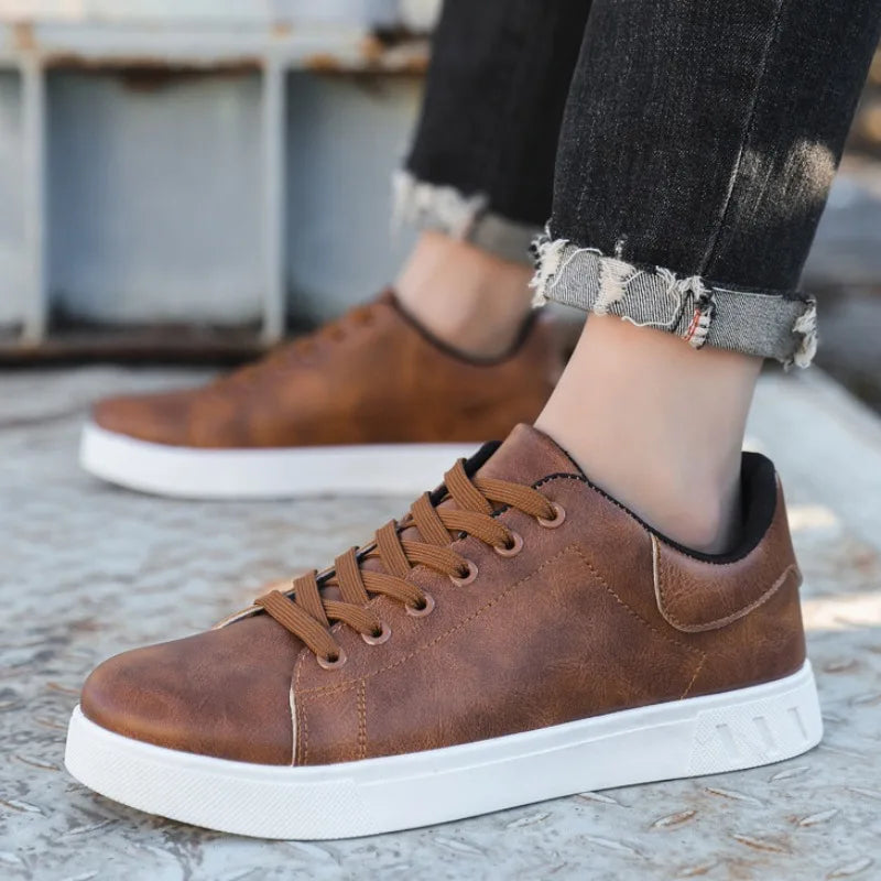 Men's Lace-Up Low Top Leather Sneakers