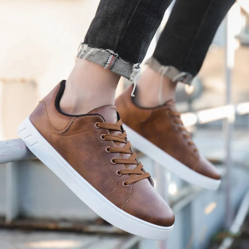 Men's Lace-Up Low Top Leather Sneakers