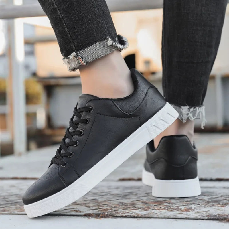 Men's Lace-Up Low Top Leather Sneakers
