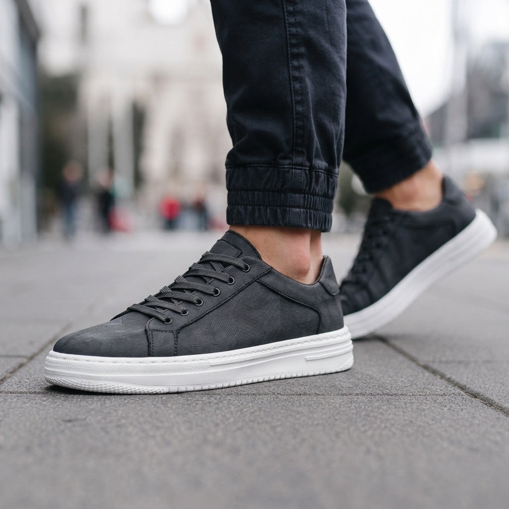 Men's Lace-Up Low Top Leather Sneakers
