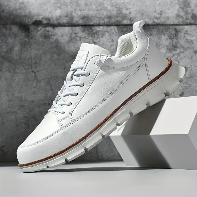 Men's Lace-Up Round Toe Low-Top Sneakers