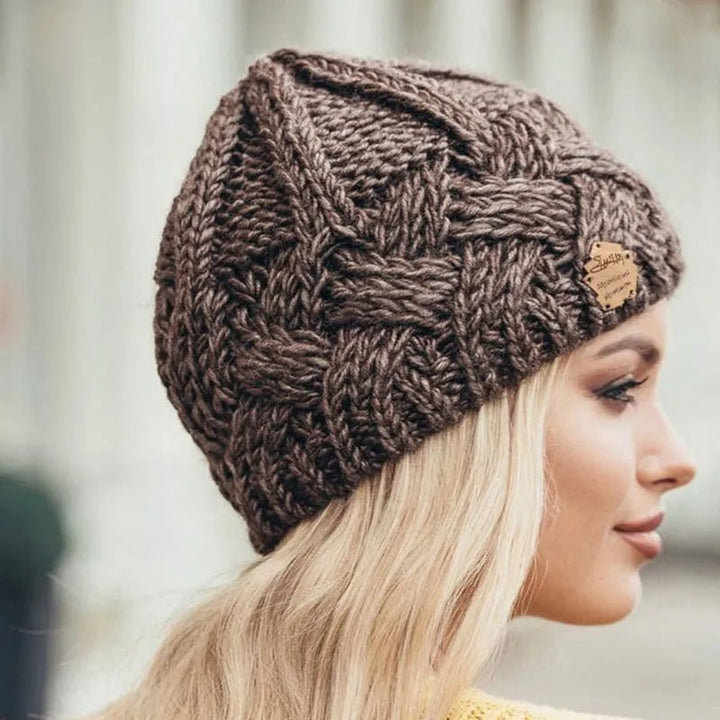Women's Chunky Cable Knit Beanie